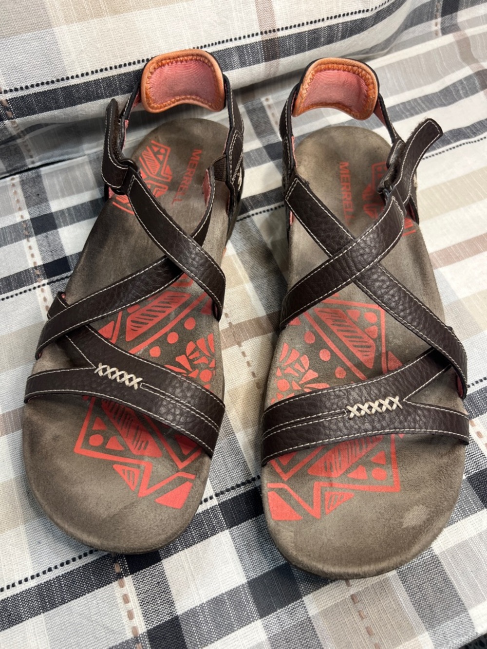 Merrell Brown Leather Cross-Strap Sandals with Red Insole Pattern